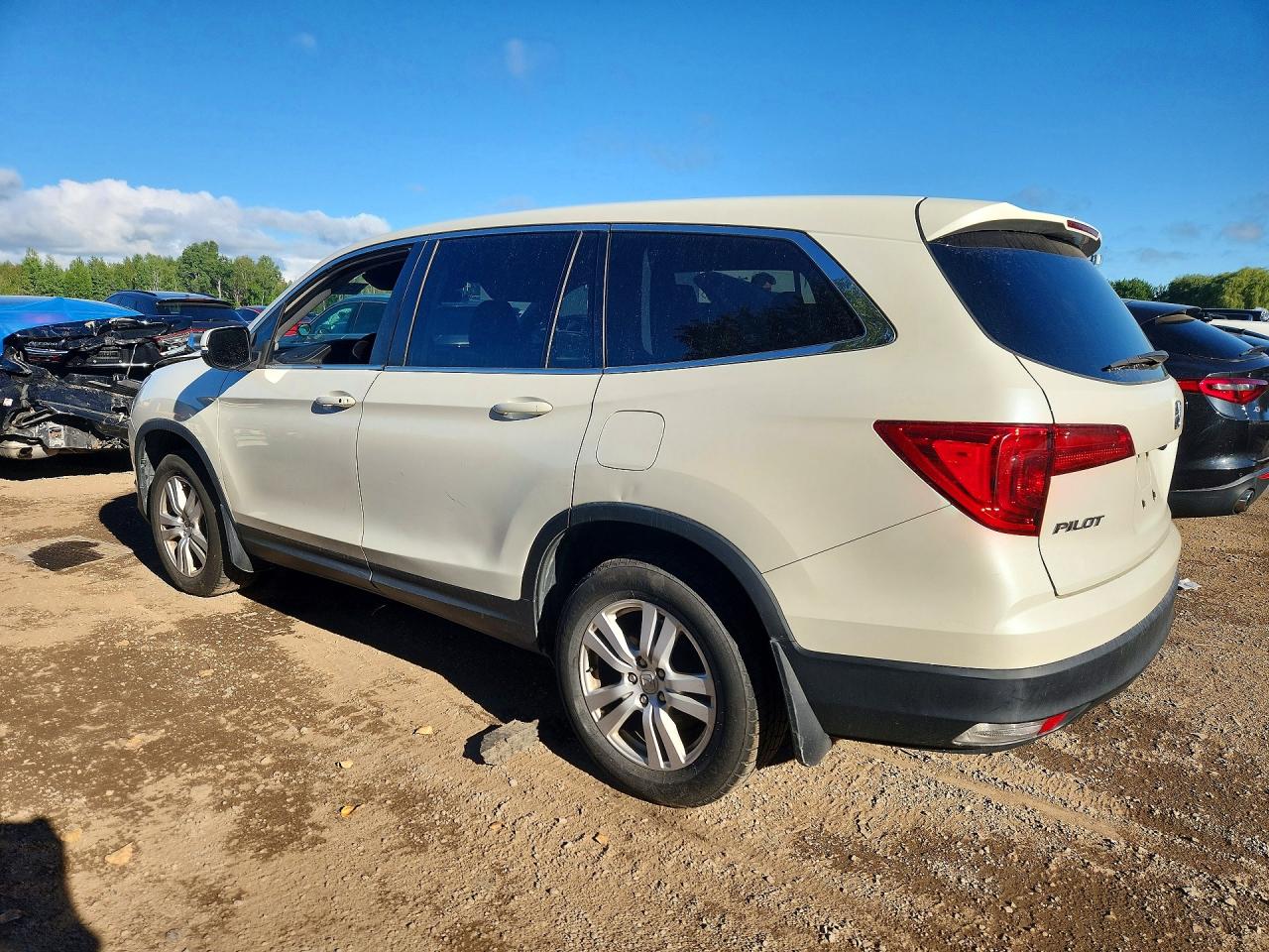 2017 HONDA PILOT LX — снимка 2