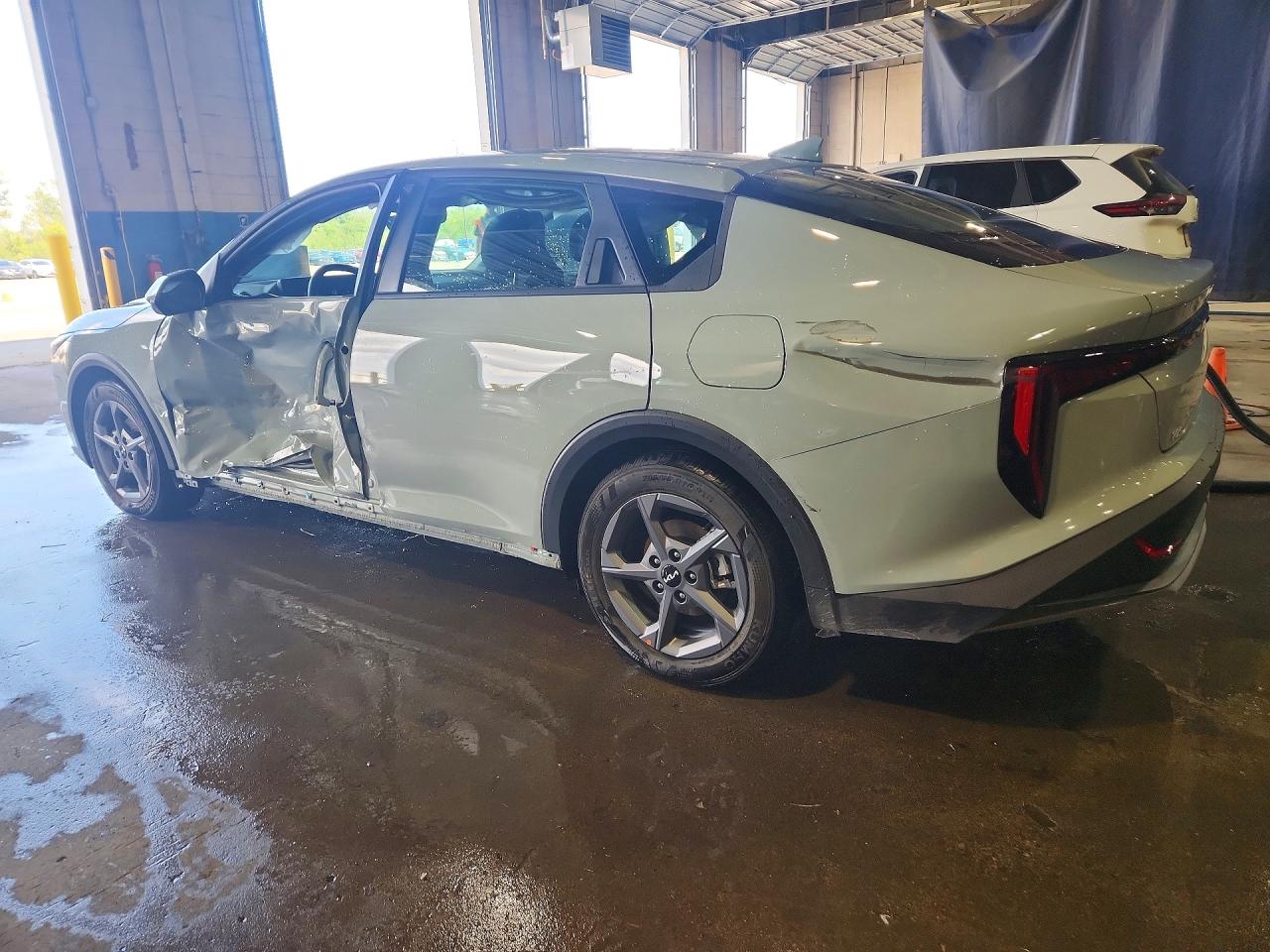 2026 KIA K4 LXS — снимка 2