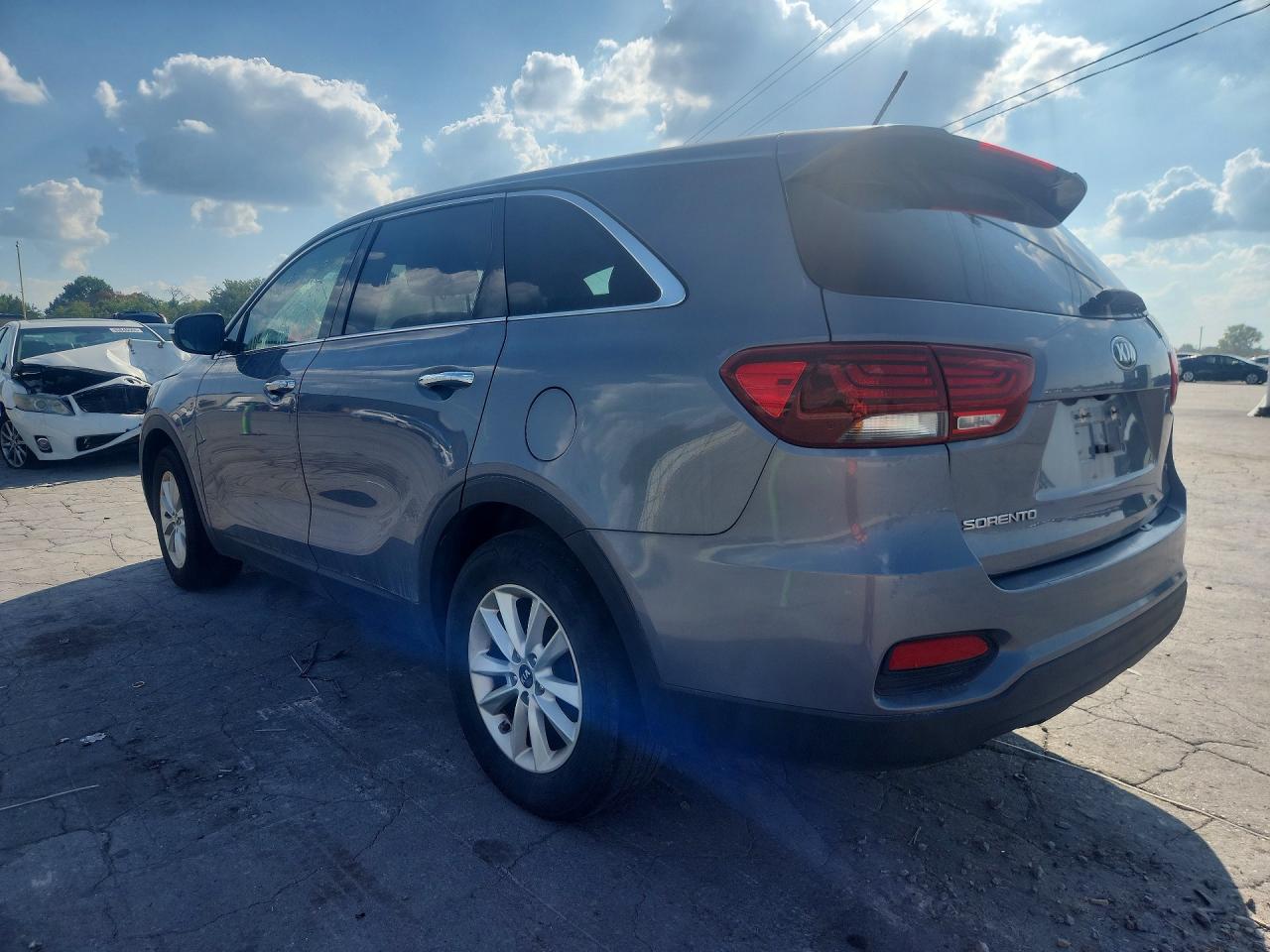 2020 KIA SORENTO S — снимка 2