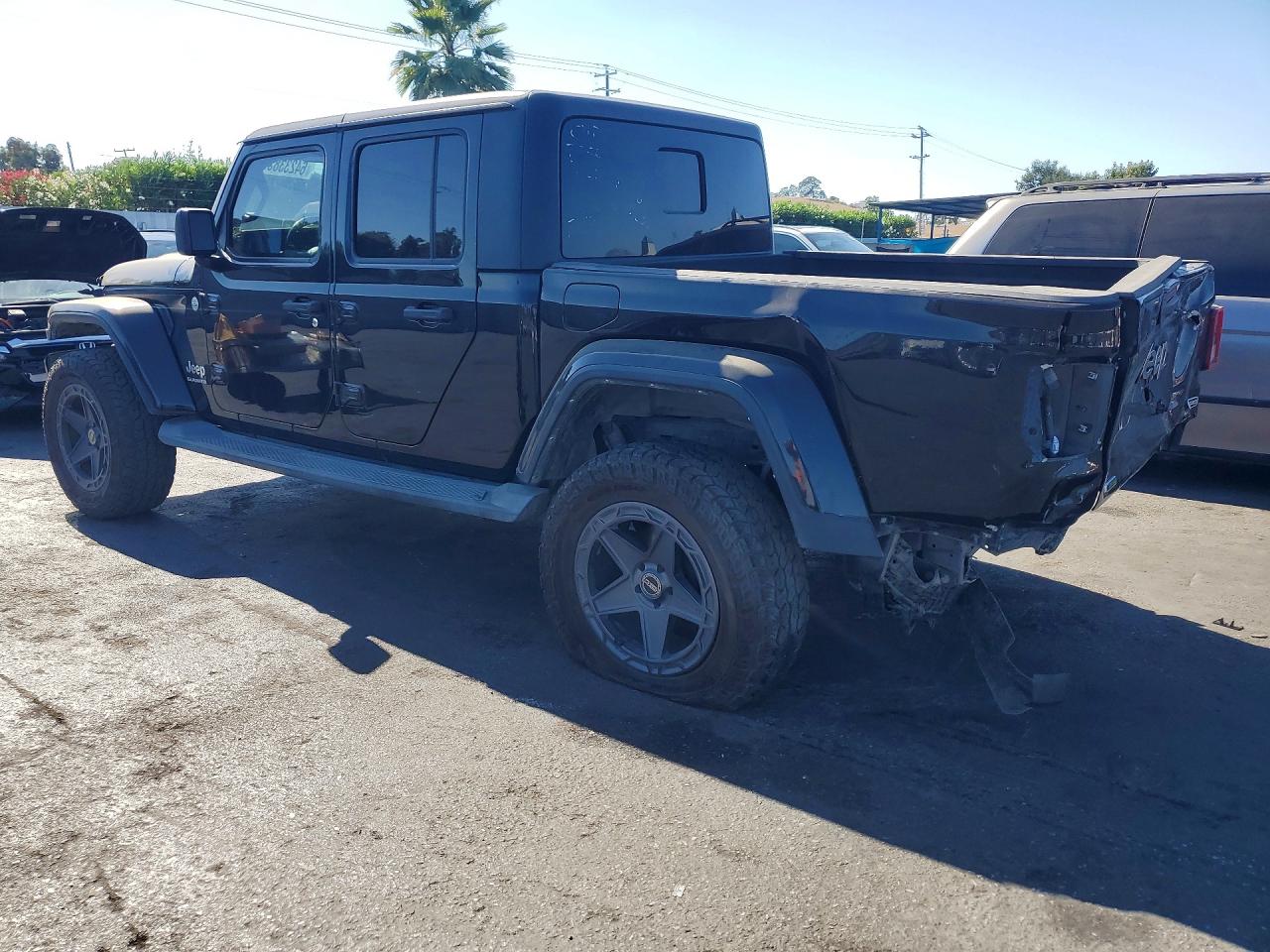 2021 JEEP GLADIATOR OVERLAND — снимка 2