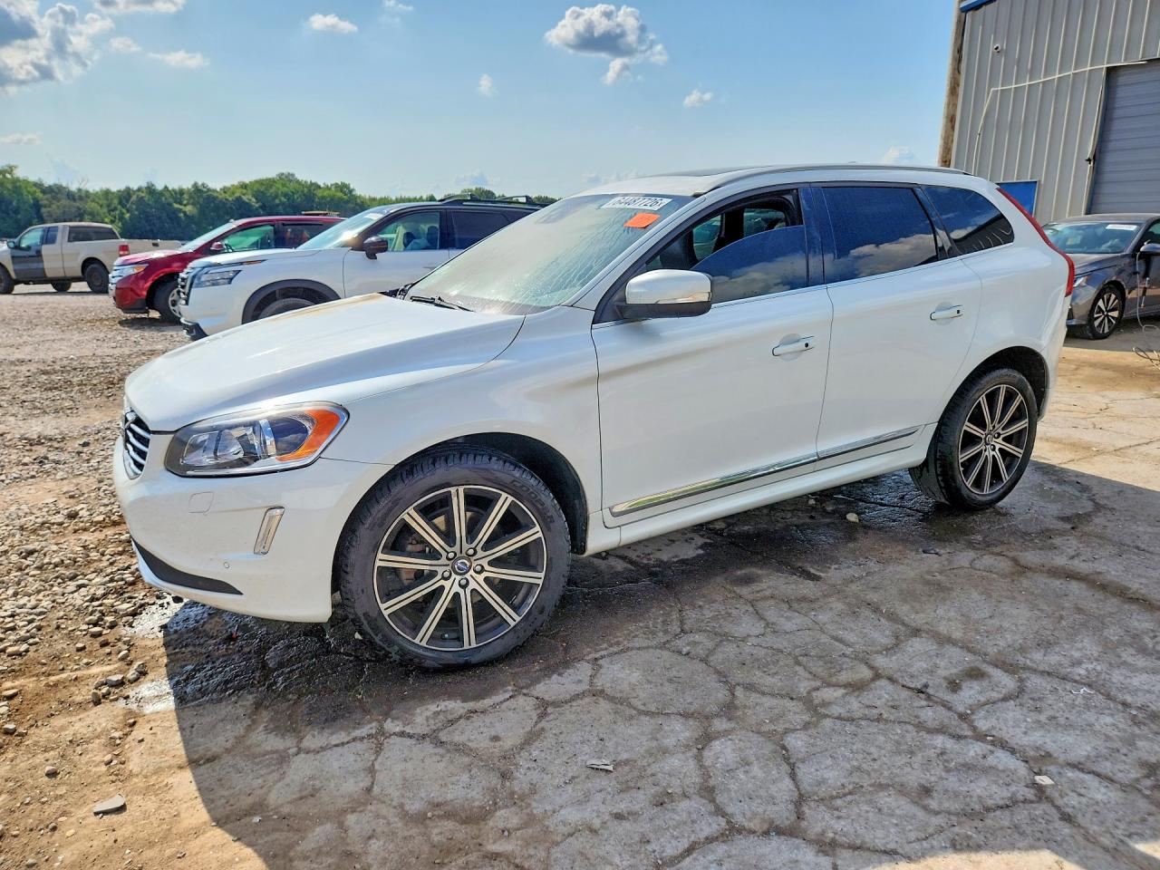 2015 VOLVO XC60 T6 PLATINUM