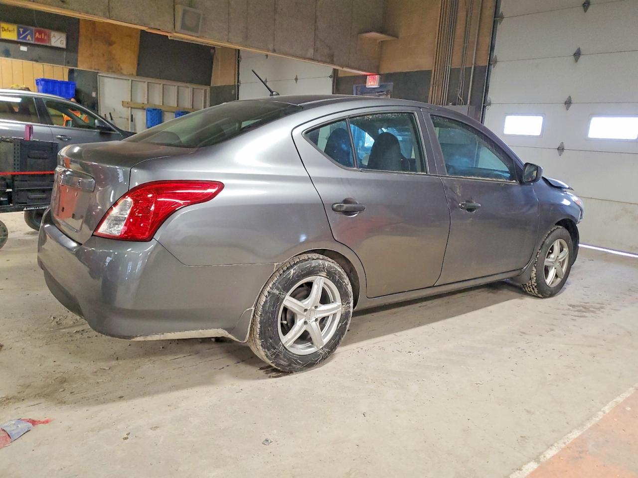 2017 NISSAN VERSA S — снимка 3