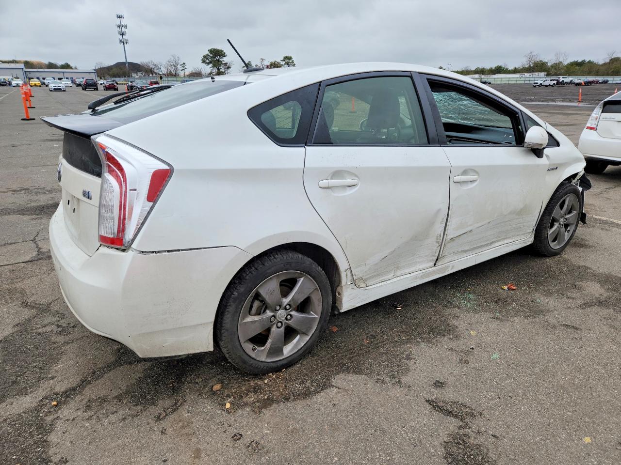 2015 TOYOTA PRIUS PERSONA SERIES — снимка 3
