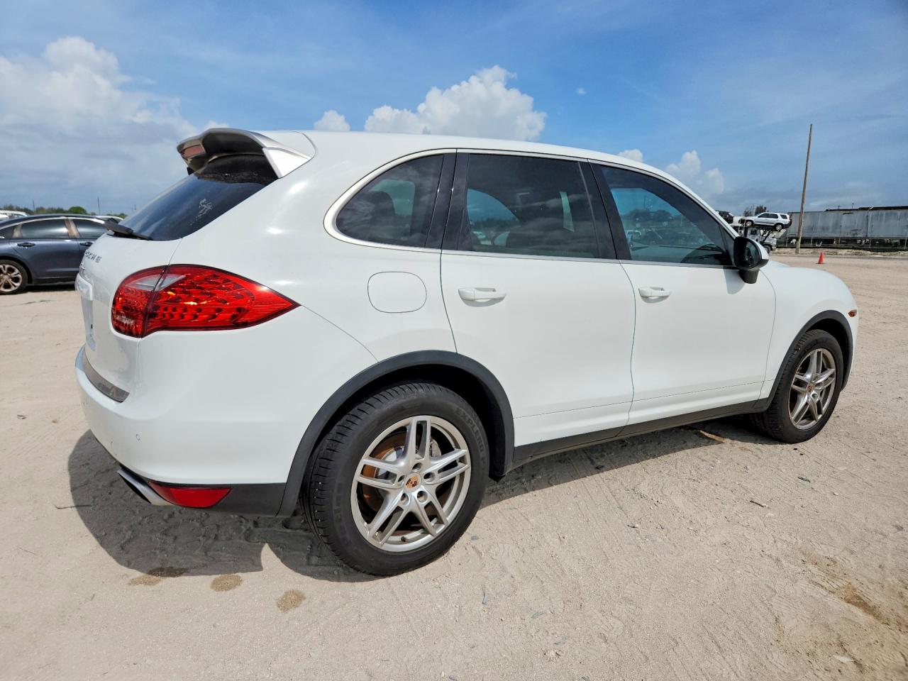 2014 PORSCHE CAYENNE — снимка 3