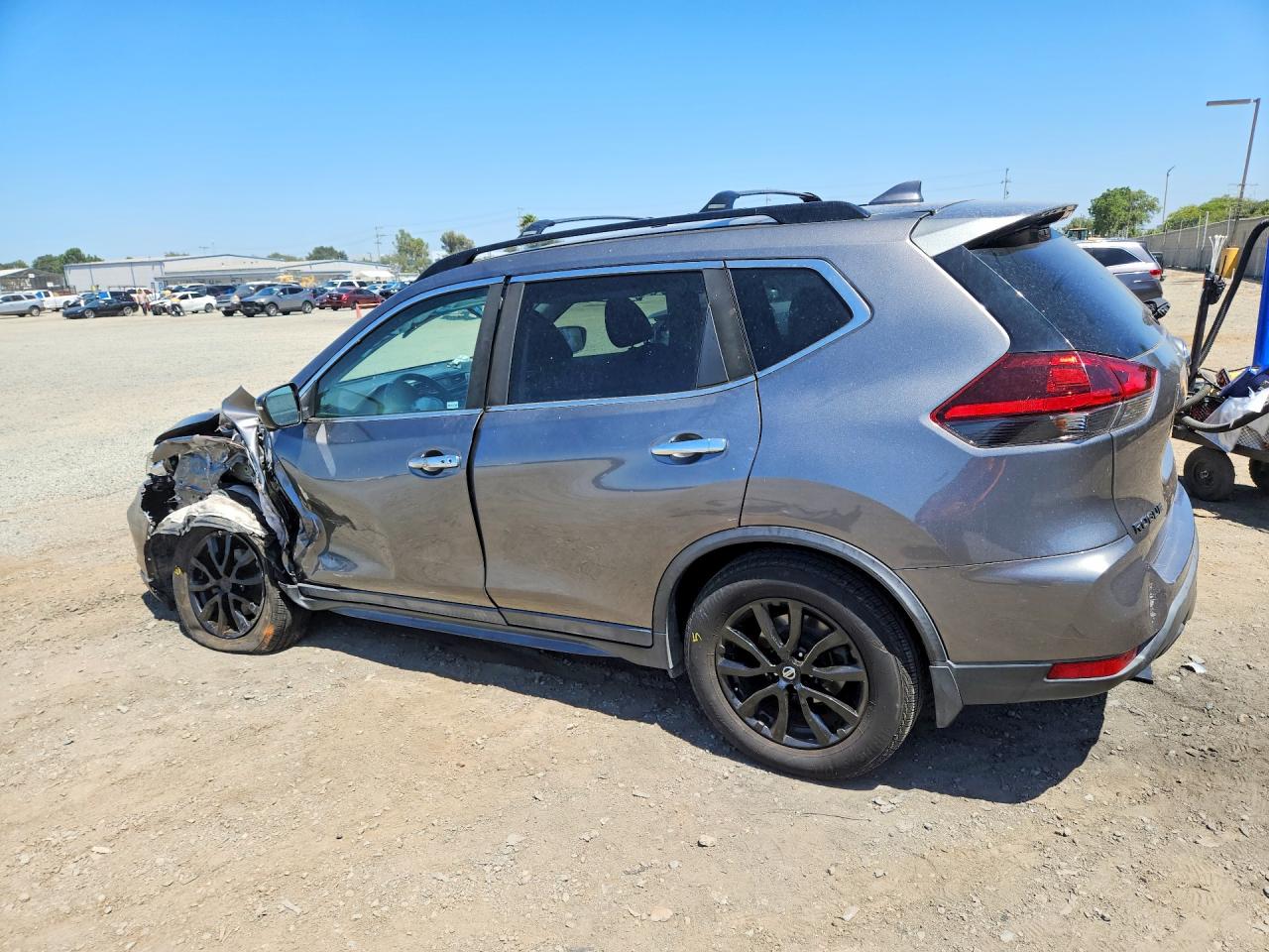 2018 NISSAN ROGUE SV — снимка 2