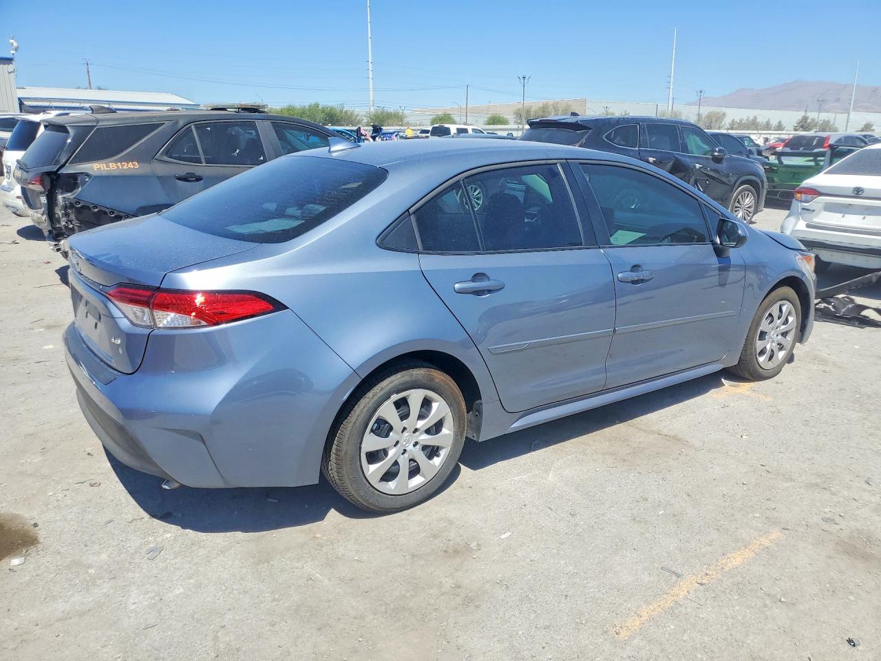 2026 TOYOTA COROLLA LE — снимка 3