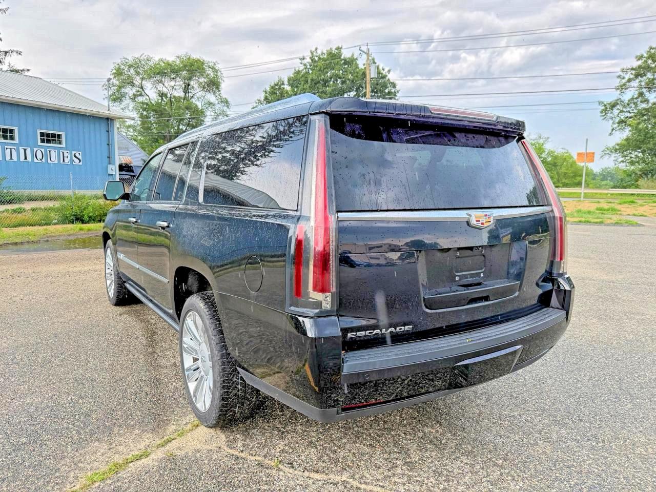 2020 CADILLAC ESCALADE ESV PLATINUM — снимка 3
