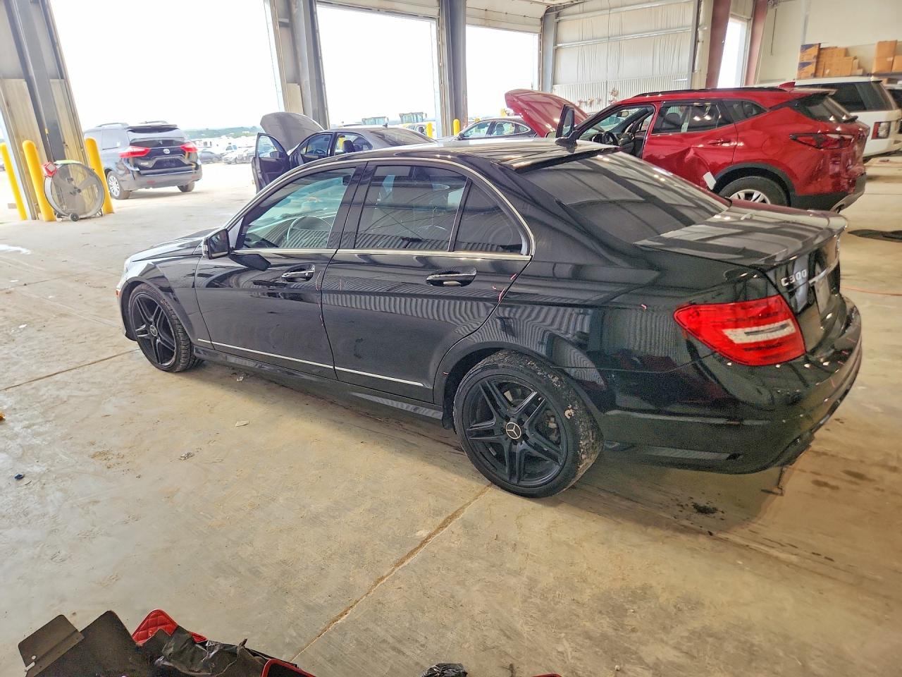 2013 MERCEDES-BENZ C 300 4MATIC — снимка 2