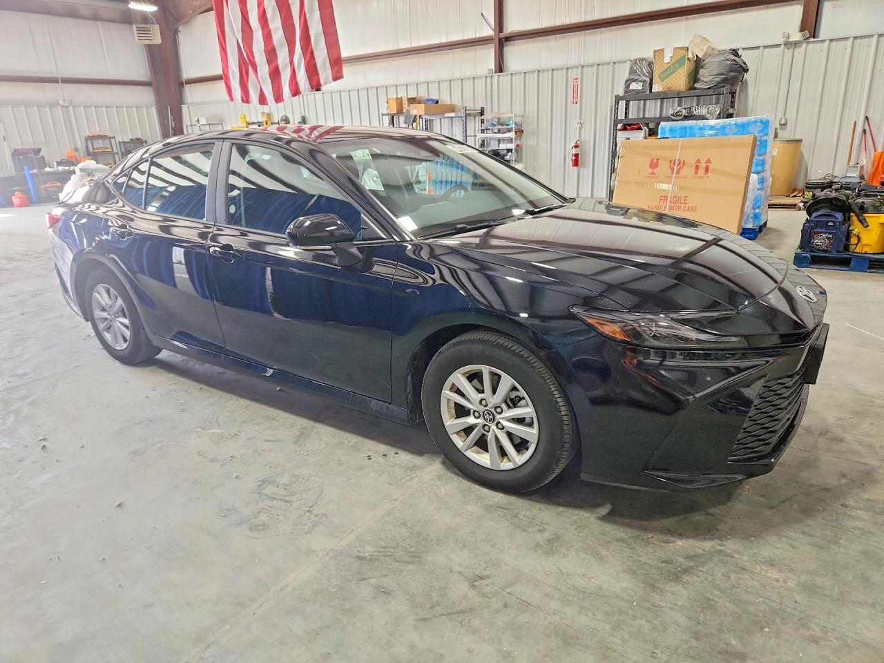 2026 TOYOTA CAMRY LE — снимка 4