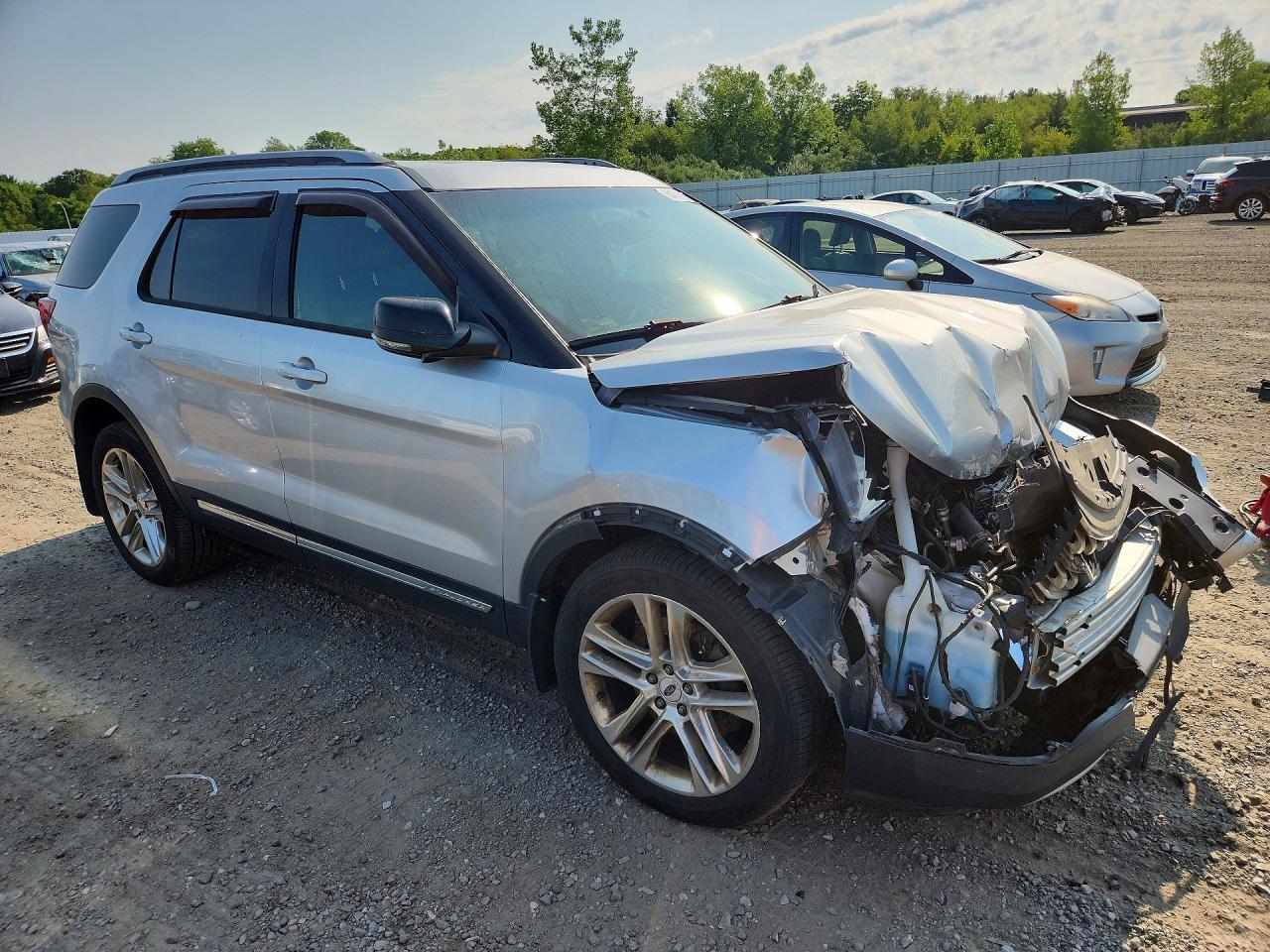 2017 FORD EXPLORER XLT — снимка 4