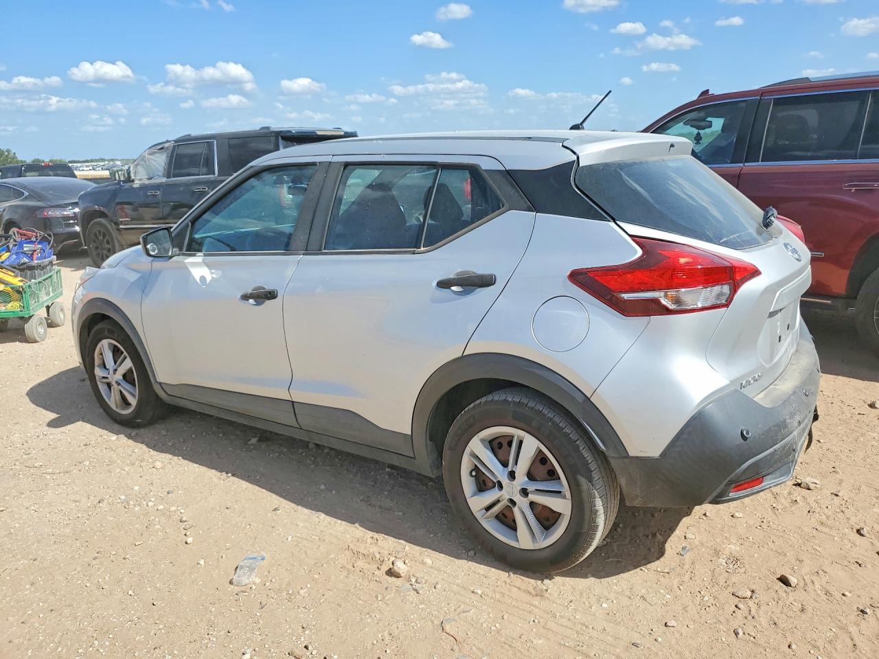 2020 NISSAN KICKS S — снимка 2