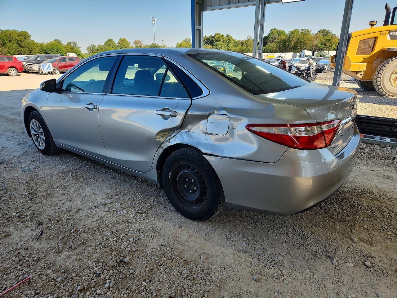 2016 TOYOTA CAMRY LE — снимка 2