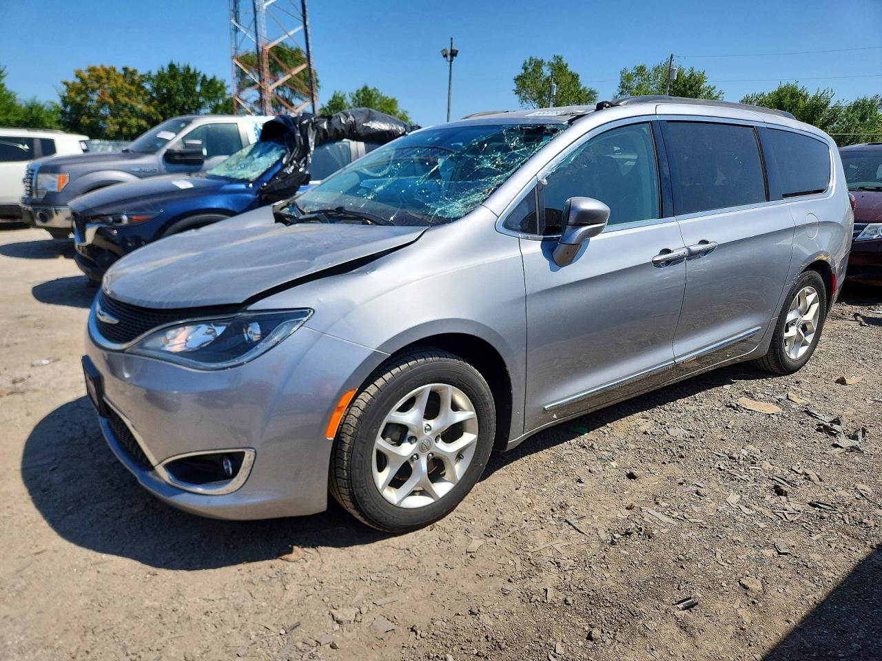 2017 CHRYSLER PACIFICA TOURING L