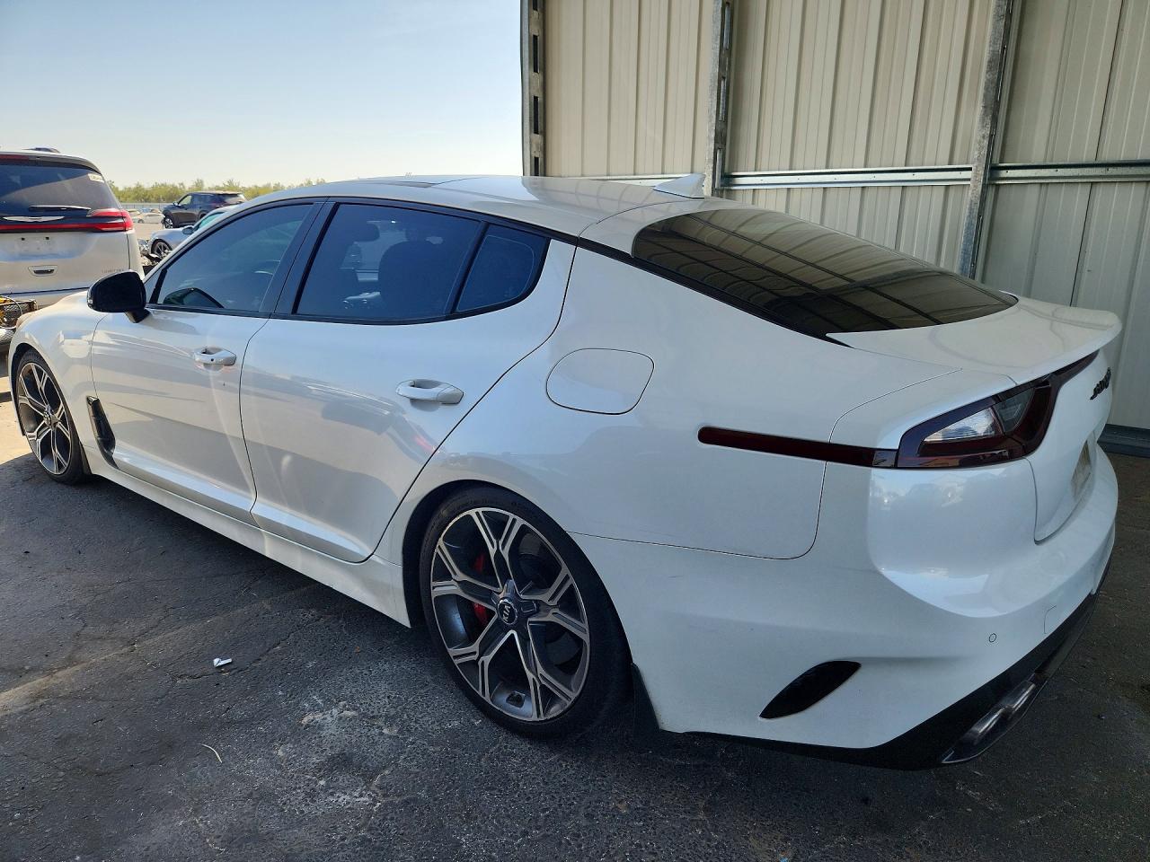 2019 KIA STINGER GT2 — снимка 2