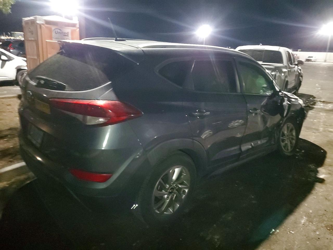 2016 HYUNDAI TUCSON SE — снимка 3