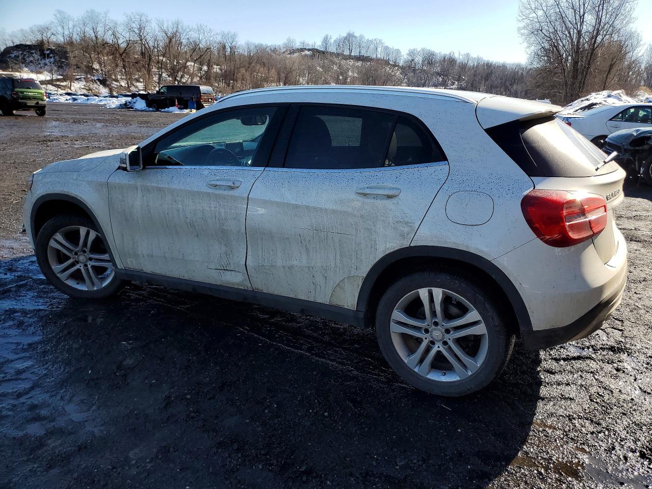 2017 MERCEDES-BENZ GLA 250 4MATIC — снимка 2