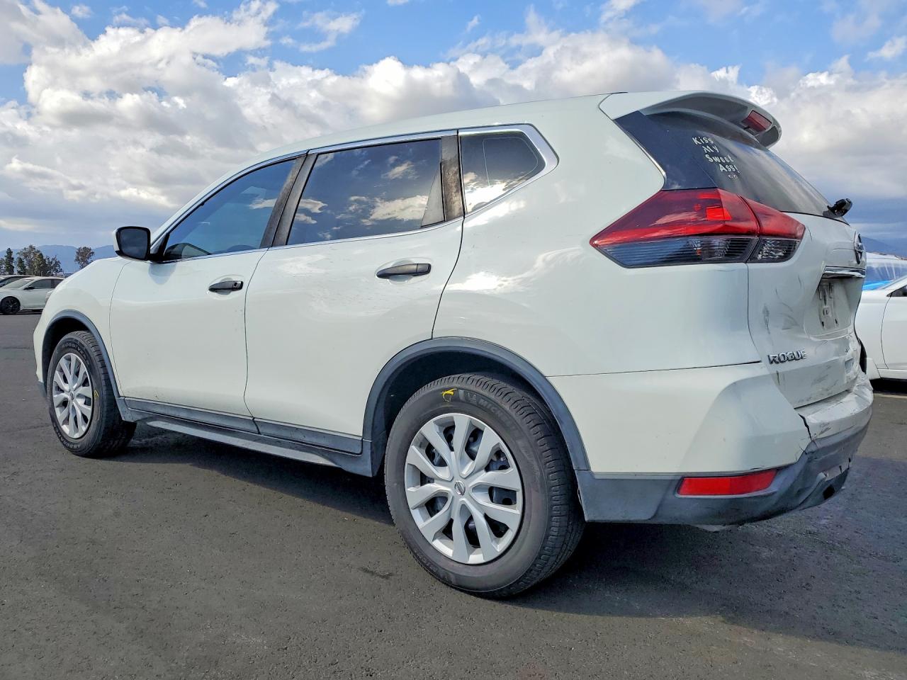 2019 NISSAN ROGUE S — снимка 2