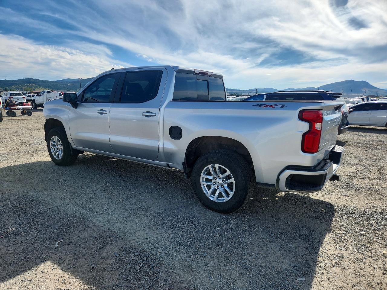 2020 CHEVROLET SILVERADO K1500 RST — снимка 2