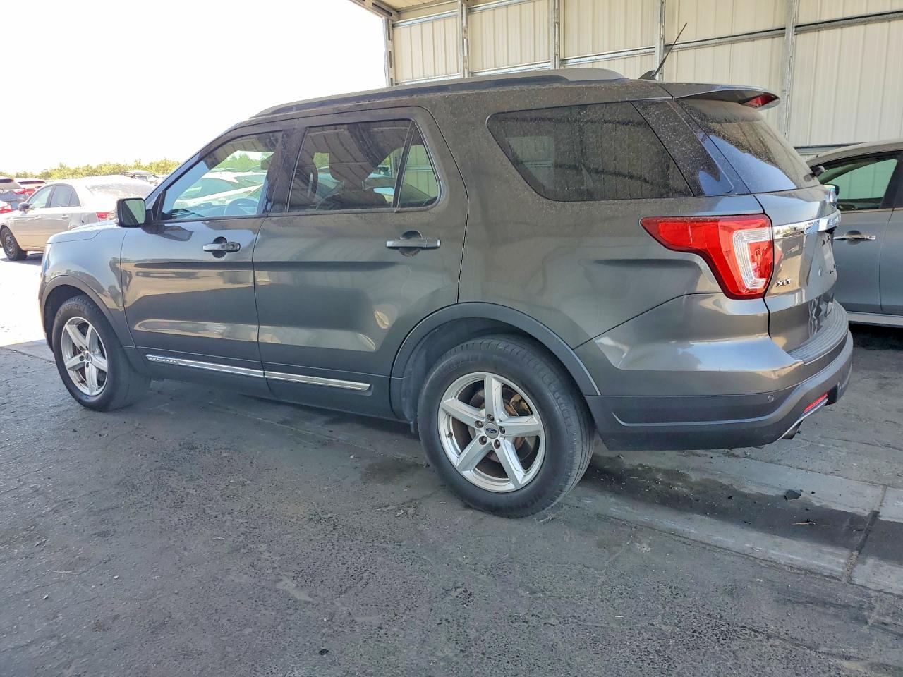 2019 FORD EXPLORER XLT — снимка 2