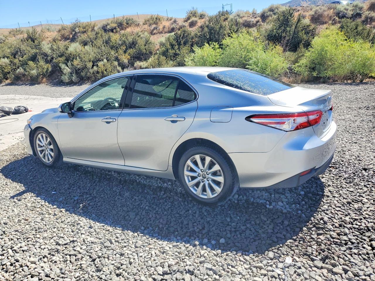 2018 TOYOTA CAMRY LE — снимка 2