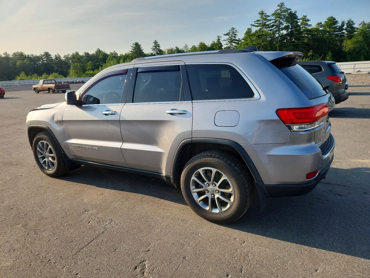 2015 JEEP GRAND CHEROKEE LIMITED — снимка 2