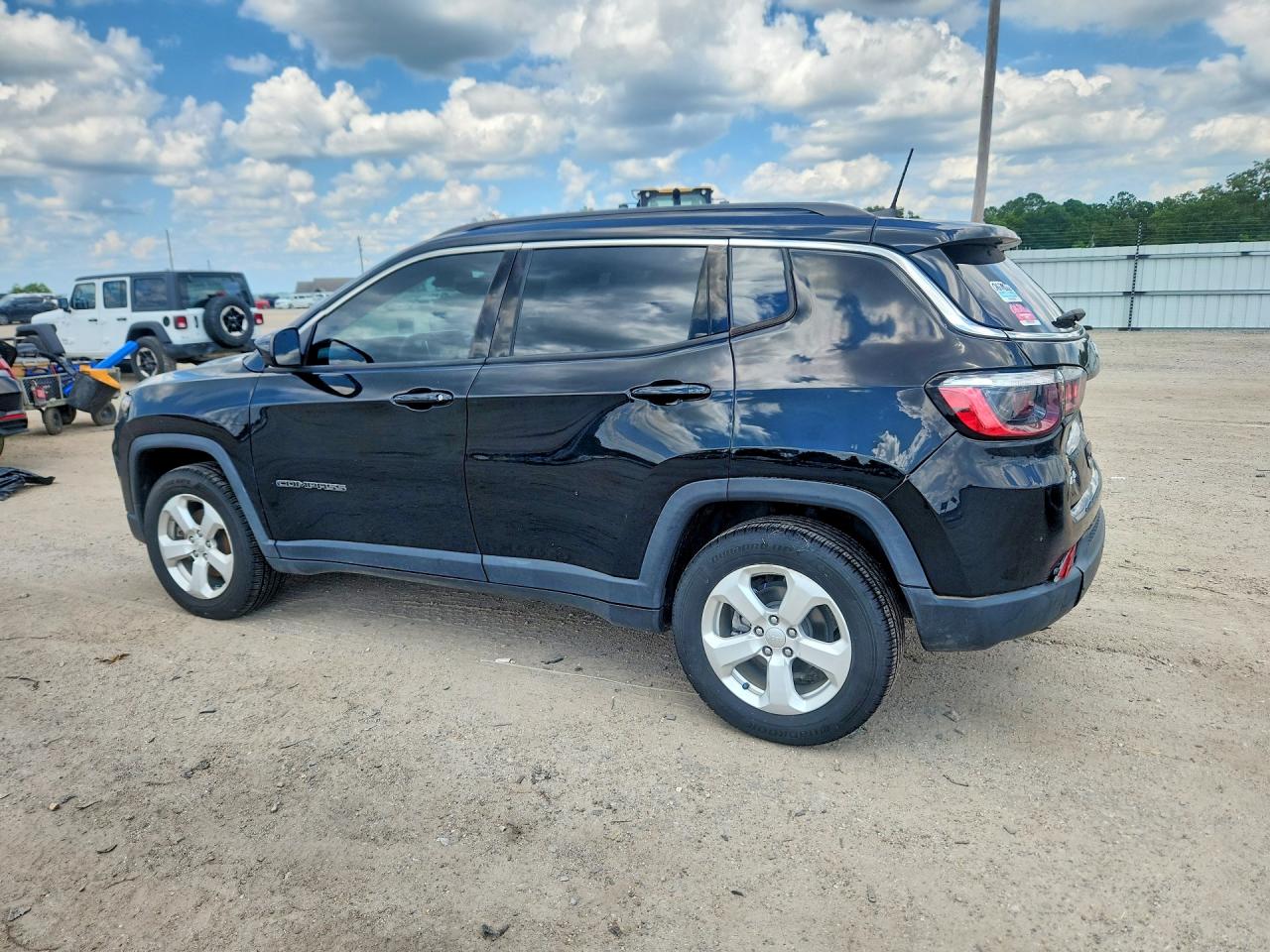 2022 JEEP COMPASS LATITUDE — снимка 2