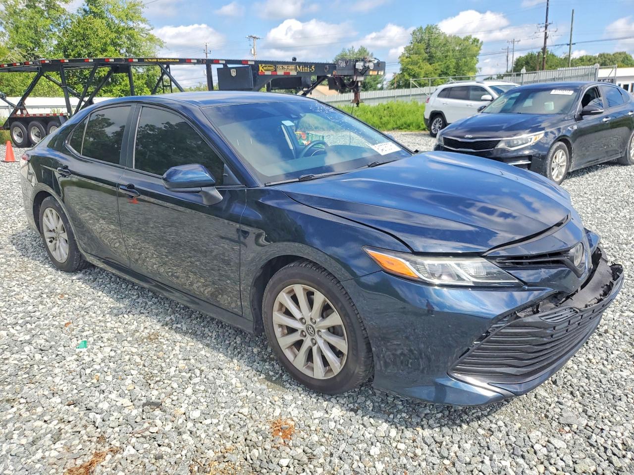 2020 TOYOTA CAMRY LE — снимка 4
