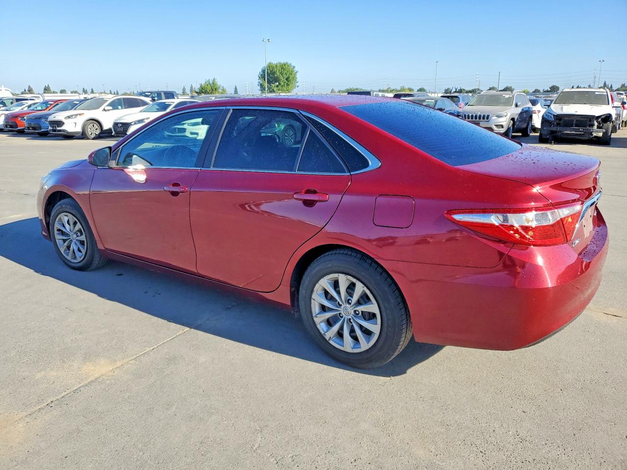 2017 TOYOTA CAMRY LE — снимка 2