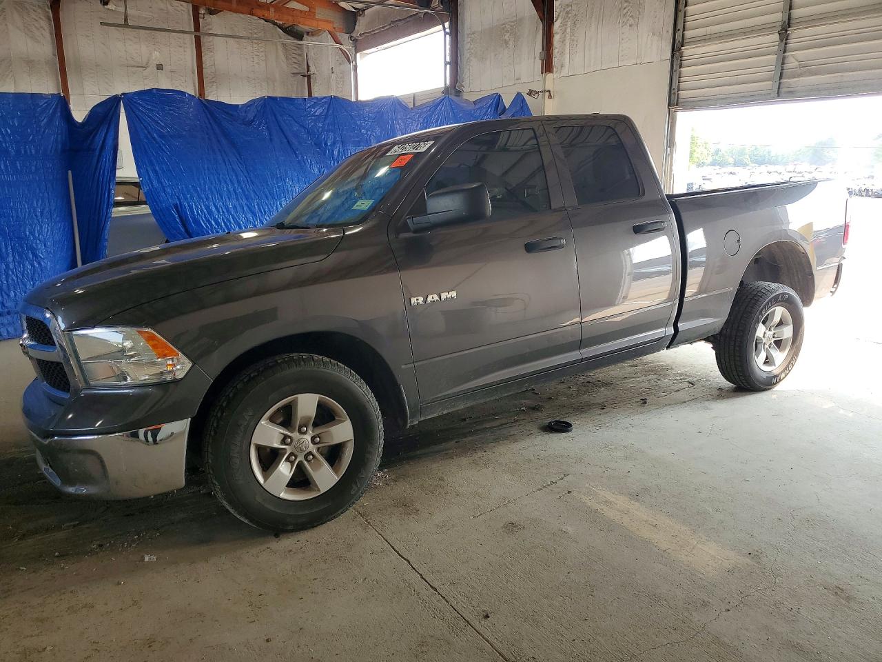 2019 RAM 1500 CLASSIC TRADESMAN