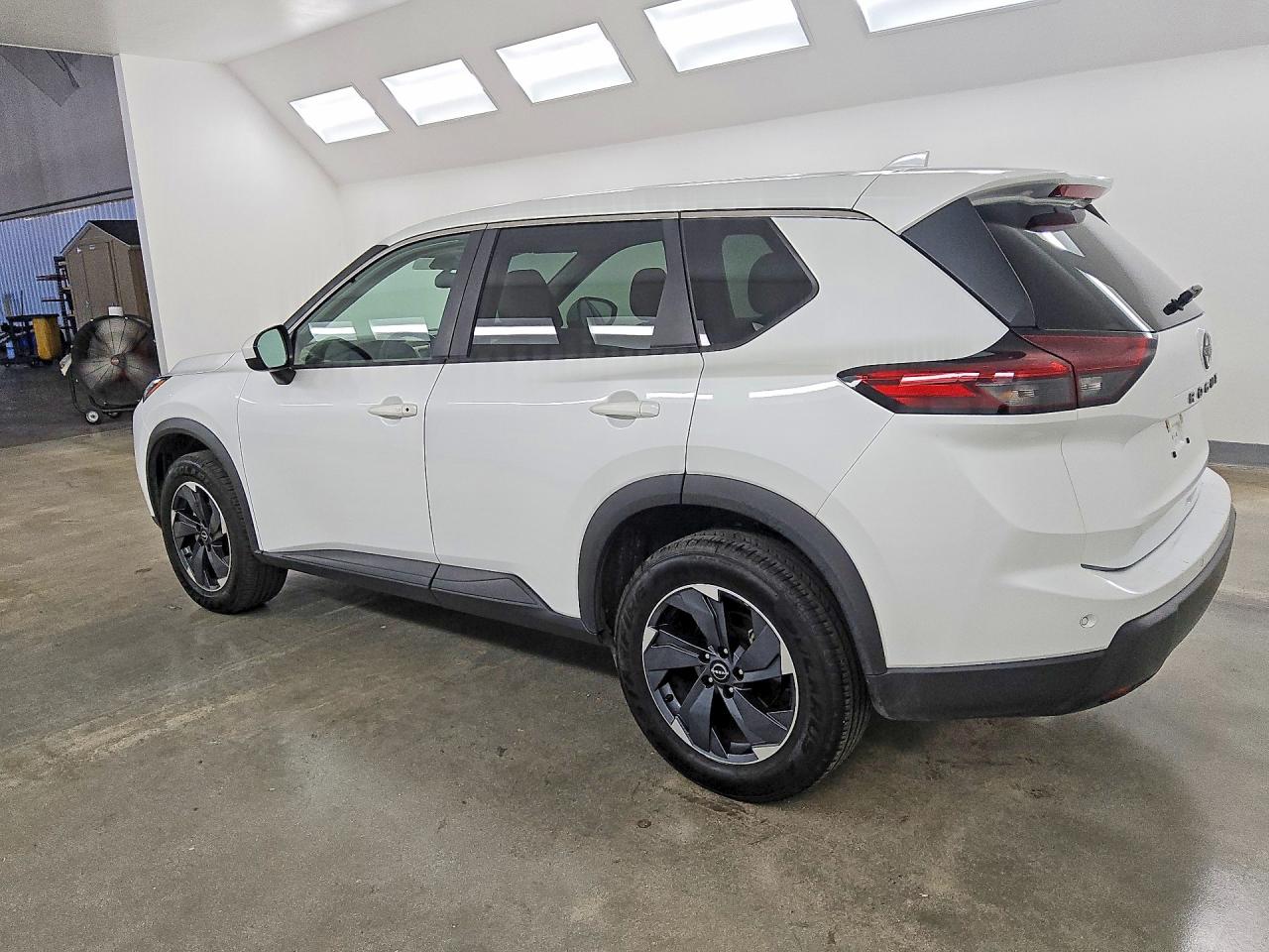 2025 NISSAN ROGUE SV — снимка 2