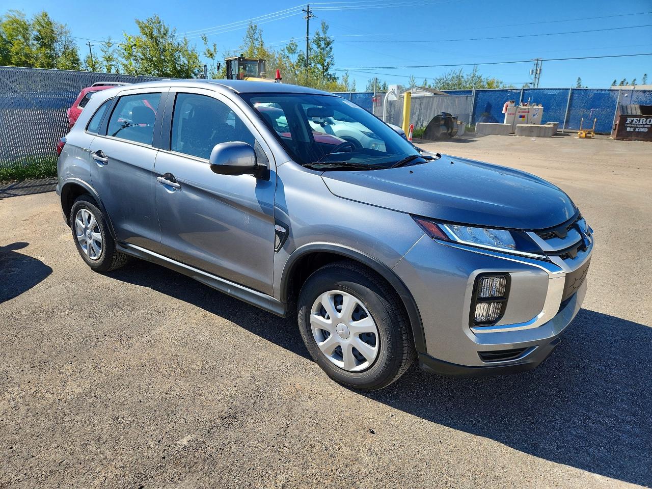 2025 MITSUBISHI RVR ES — photo 4