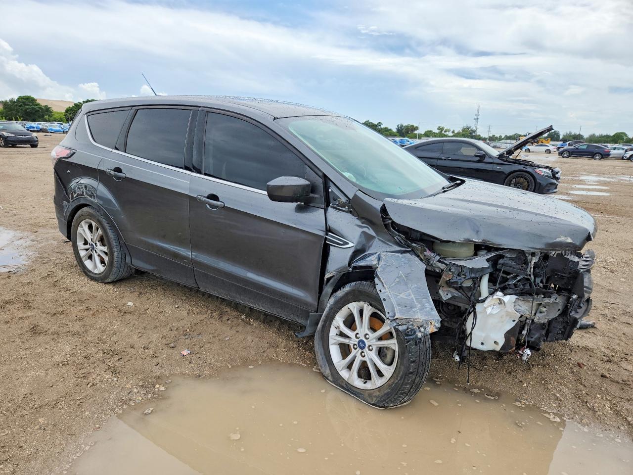 2017 FORD ESCAPE SE — снимка 4