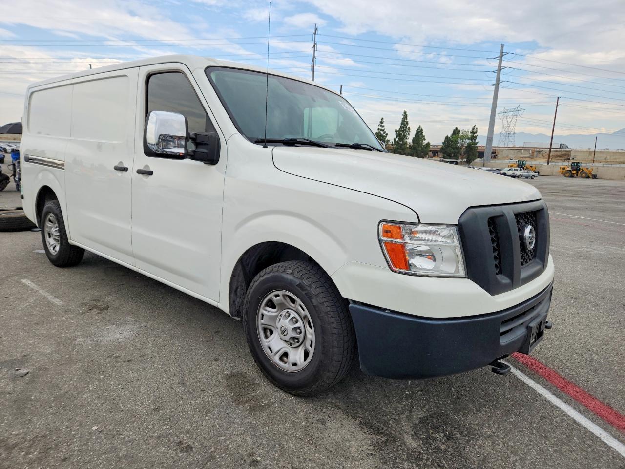 2020 NISSAN NV 2500 HD SV — снимка 4