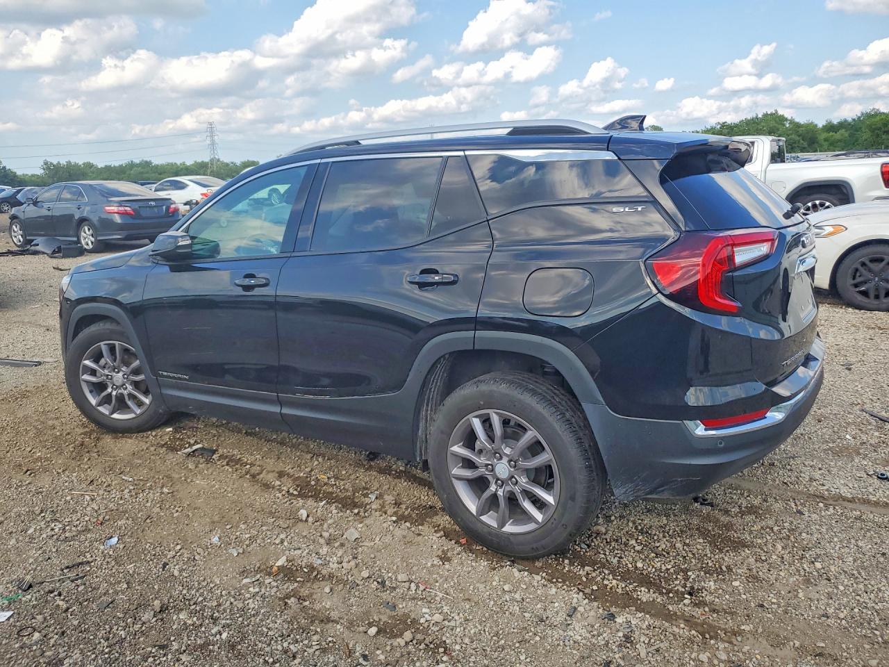 2022 GMC TERRAIN SLT — снимка 2