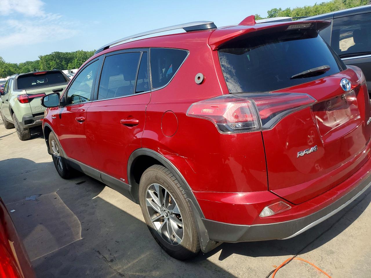 2018 TOYOTA RAV4 HYBRID LE — снимка 2