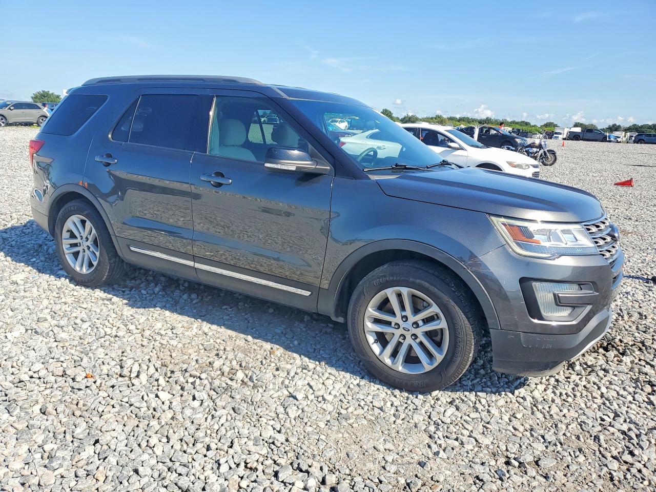 2017 FORD EXPLORER XLT — снимка 4