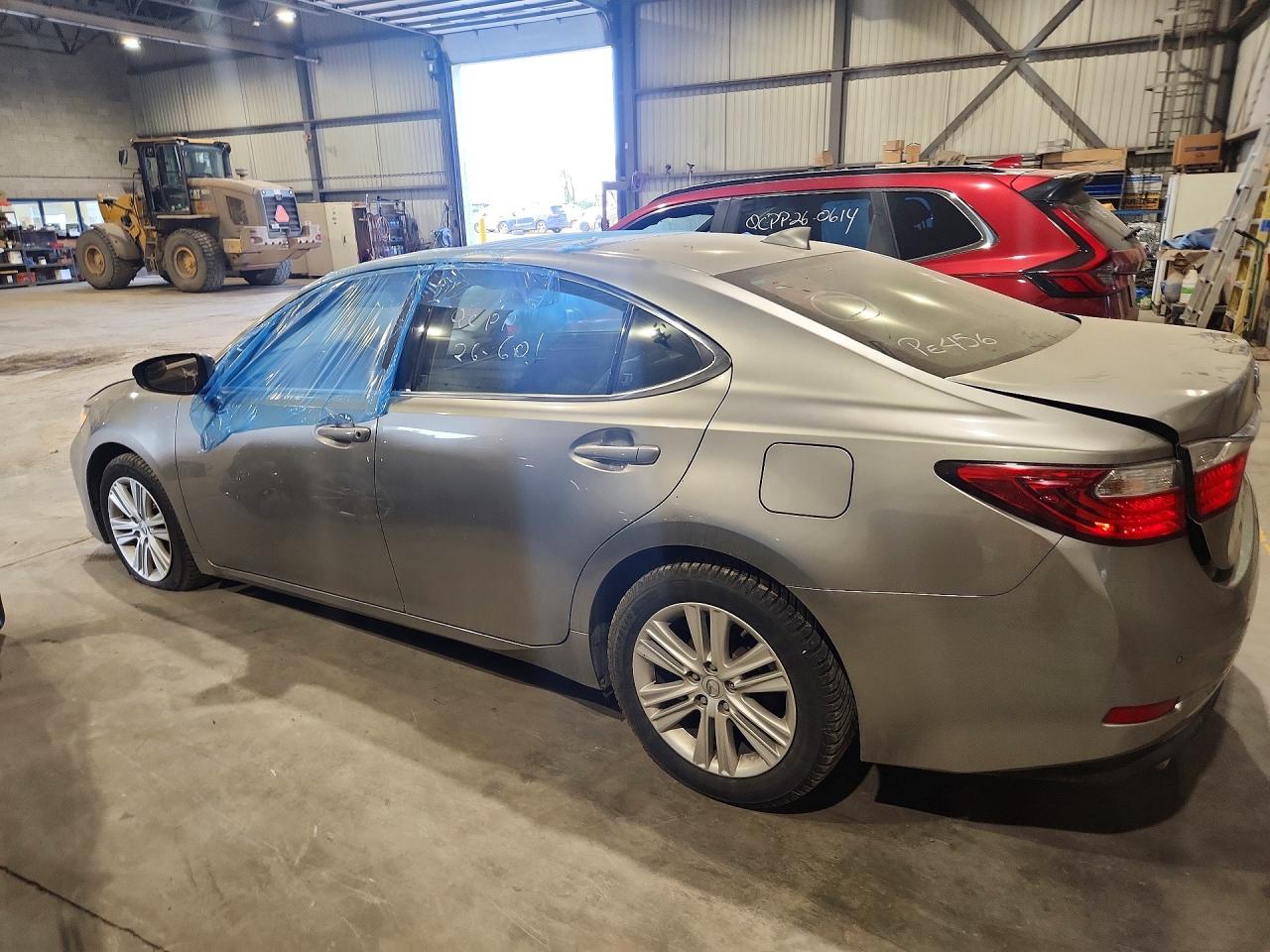 2015 LEXUS ES 350 — снимка 2