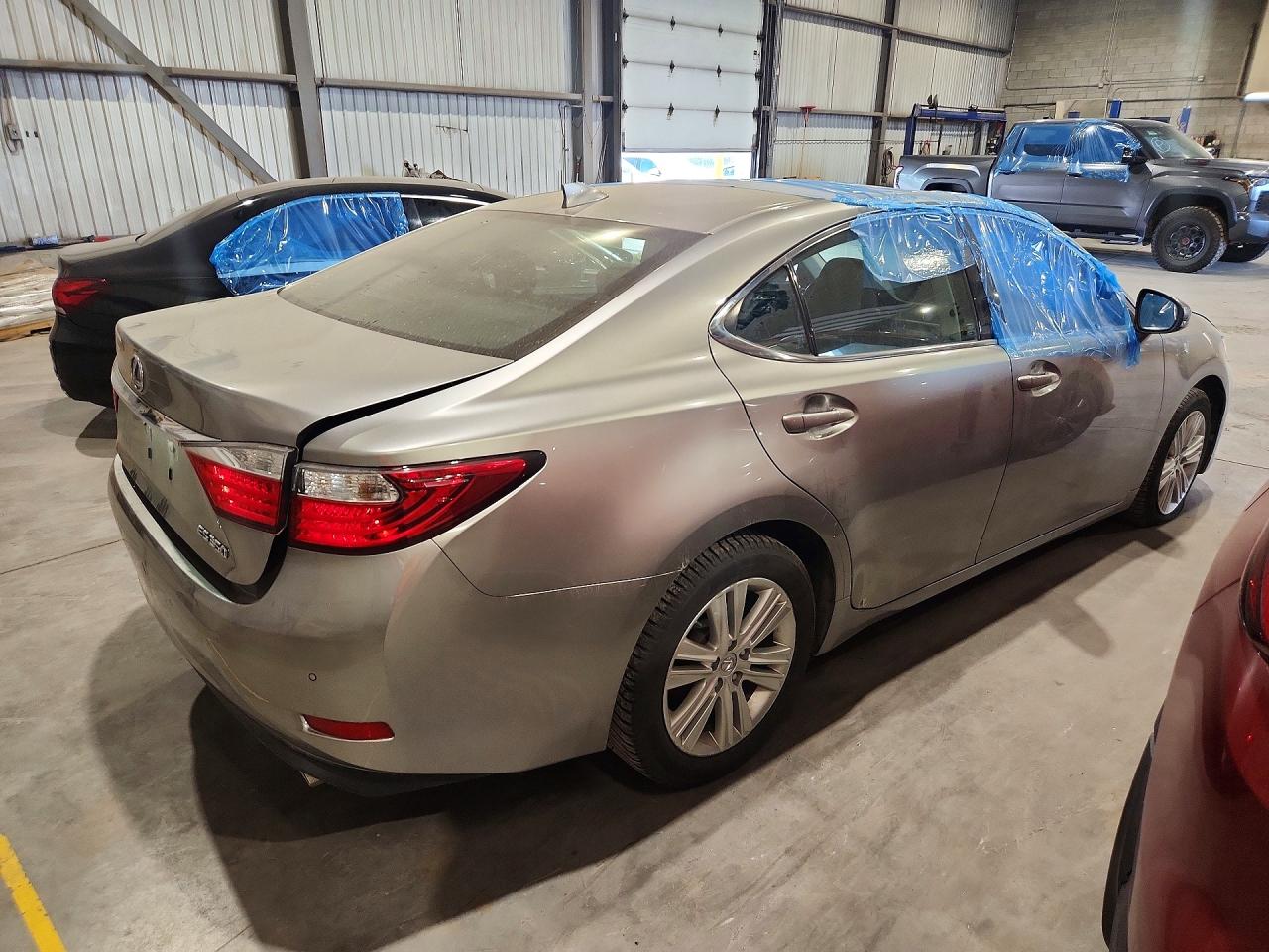2015 LEXUS ES 350 — снимка 3