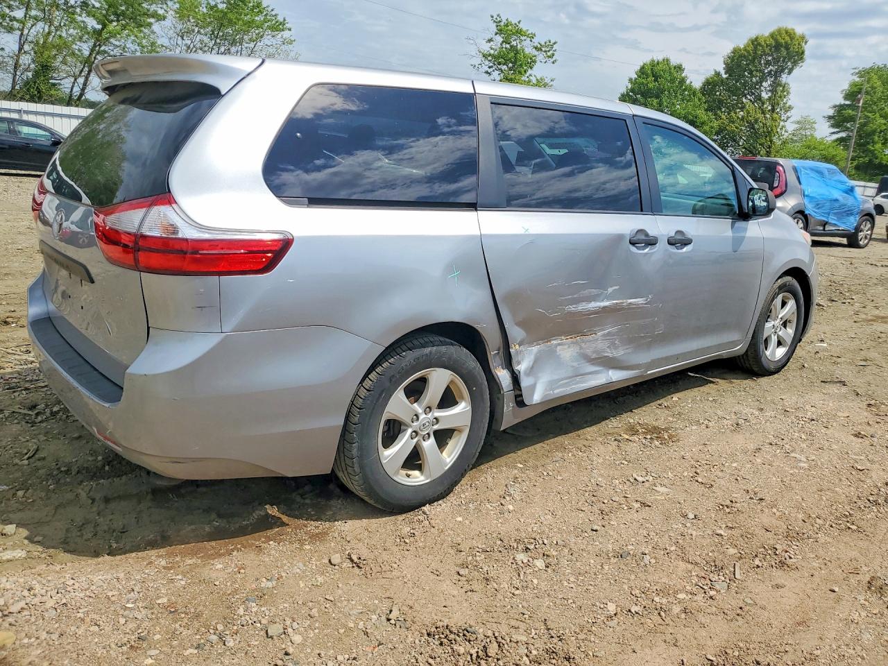 2016 TOYOTA SIENNA L 7-PASSENGER — снимка 3