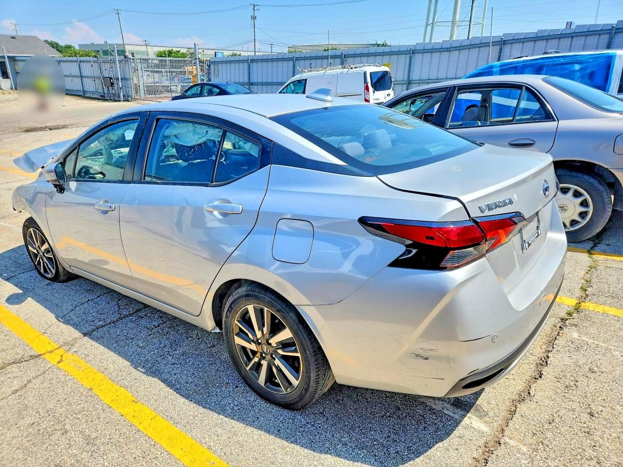 2021 NISSAN VERSA SV — снимка 2