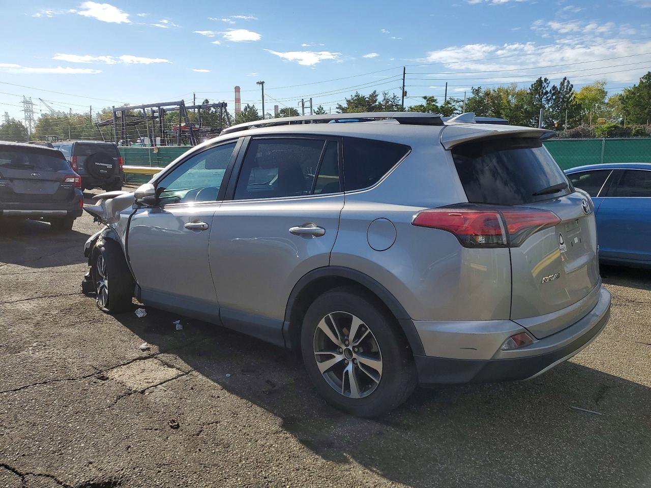 2018 TOYOTA RAV4 XLE — снимка 2