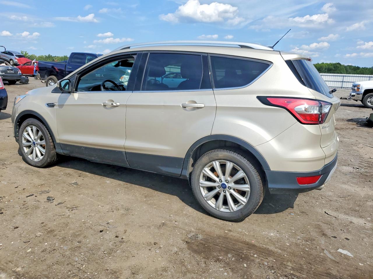 2017 FORD ESCAPE TITANIUM — снимка 2