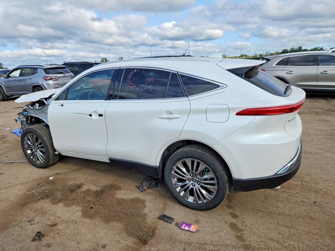2024 TOYOTA VENZA XLE — снимка 2