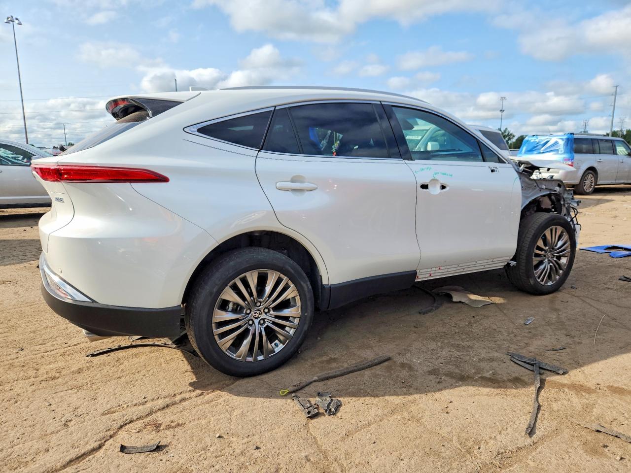 2024 TOYOTA VENZA XLE — снимка 3