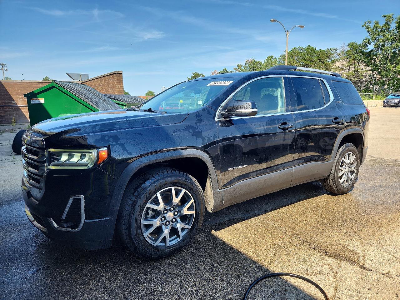 2023 GMC ACADIA SLT