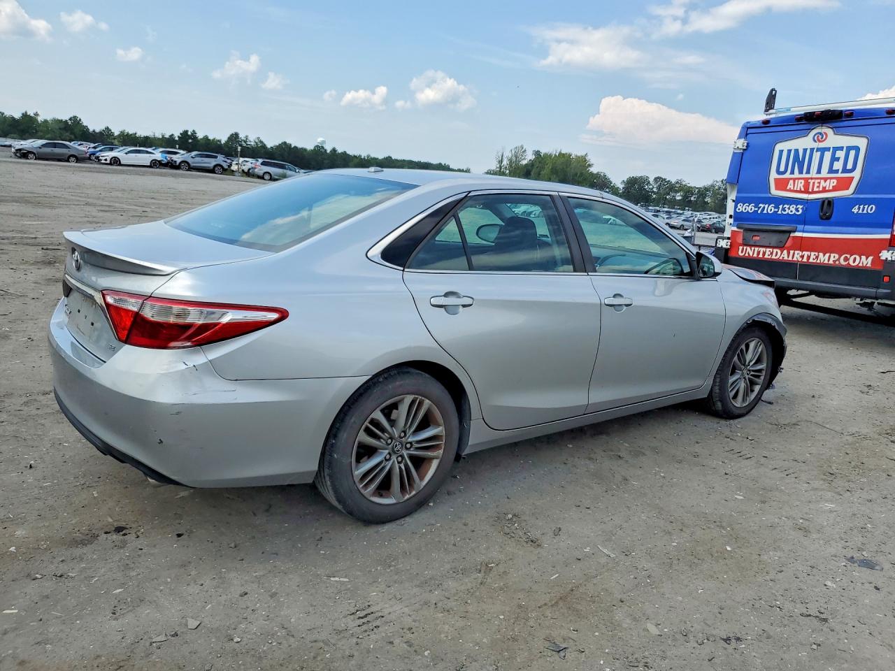 2017 TOYOTA CAMRY SE — снимка 4