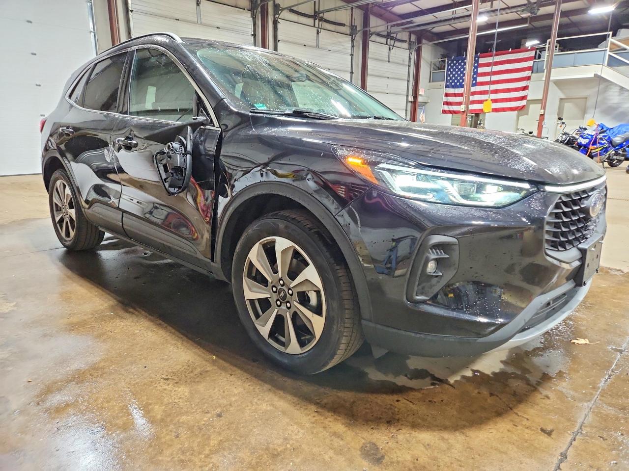 2025 FORD ESCAPE PLATINUM — снимка 4
