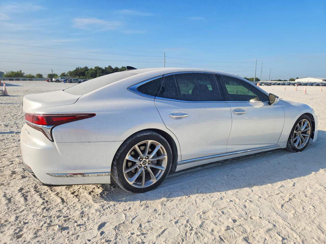 2018 LEXUS LS 500 — снимка 3