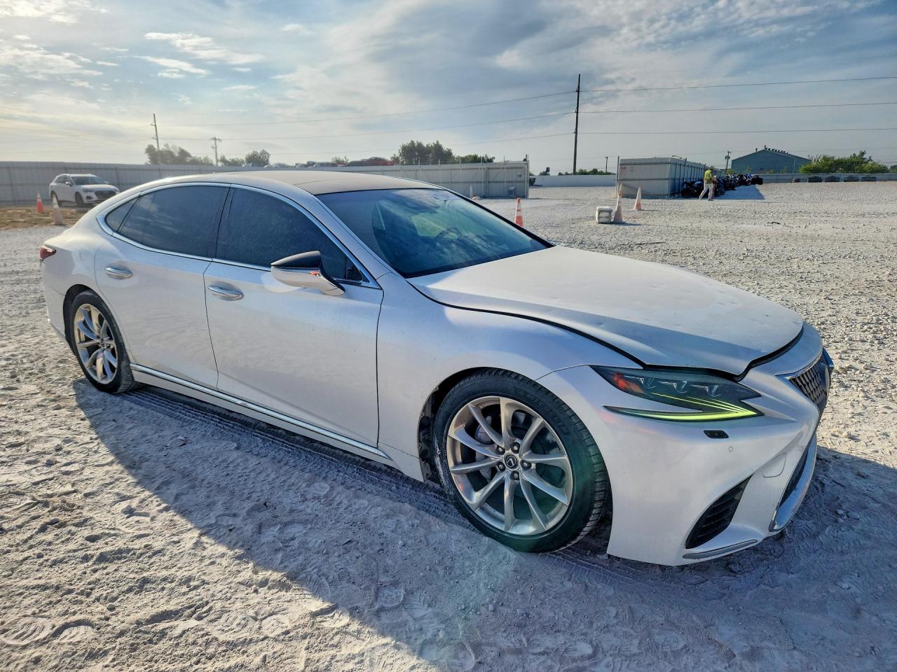 2018 LEXUS LS 500 — снимка 4