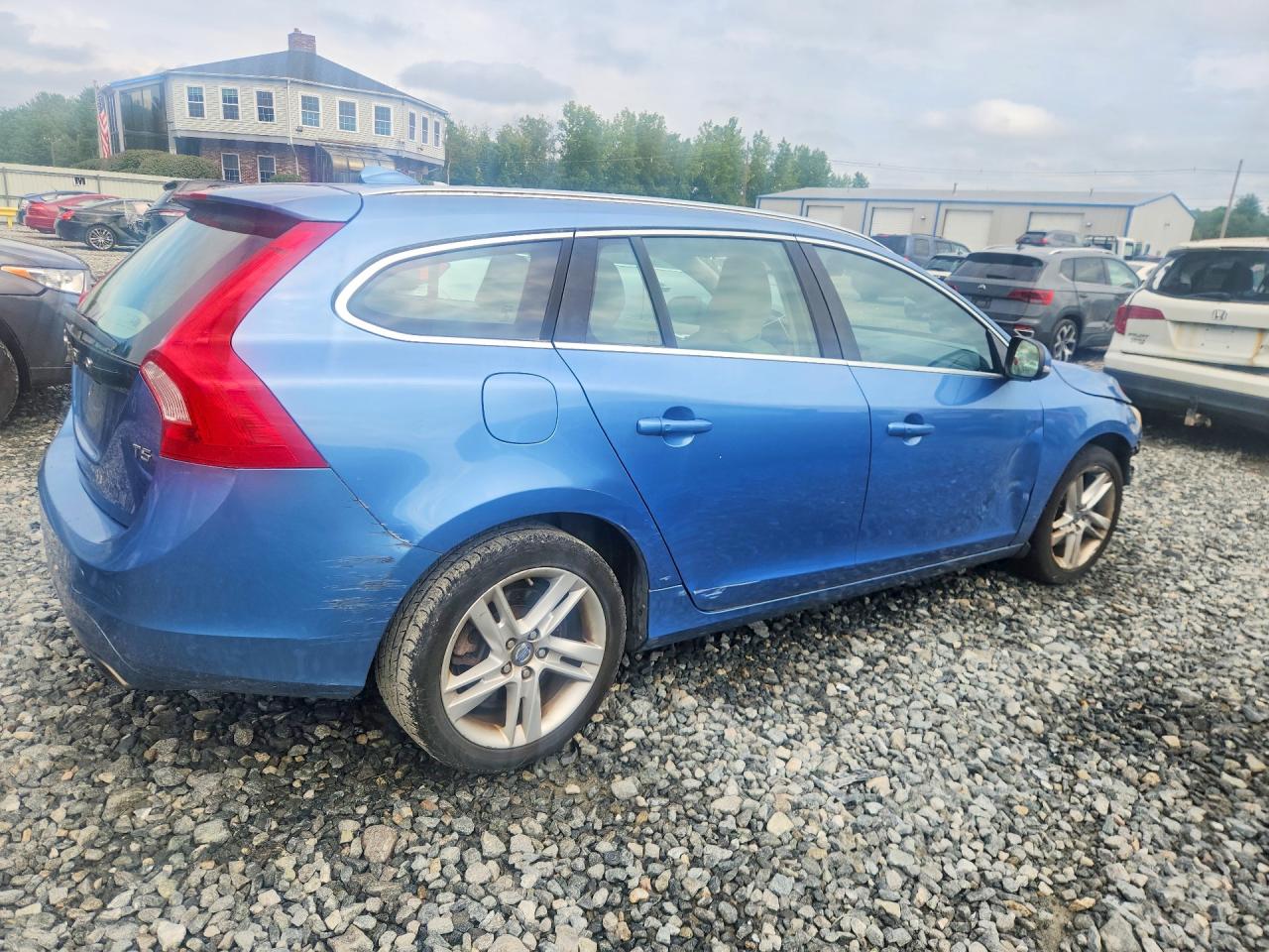 2015 VOLVO V60 PLATINUM — снимка 3